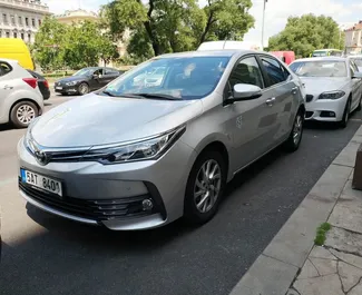 Benzin 1,6L Motor von Toyota Corolla 2018 zur Miete in Prag.