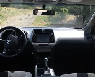 Mietwagen Toyota Land Cruiser Prado 2017 in Georgien, mit Diesel-Kraftstoff und 250 PS ➤ Ab 350 GEL pro Tag.
