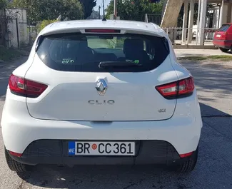 Renault Clio 4 2014 zur Miete verfügbar in Bar, mit Kilometerbegrenzung 200 km/Tag.