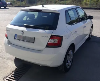 Benzin 1,0L Motor von Skoda Fabia 2019 zur Miete in Tivat.