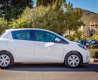 Benzin 1,5L Motor von Toyota Yaris 2019 zur Miete in Budva.