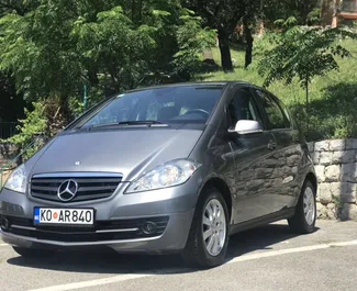 Frontansicht eines Mietwagens Mercedes-Benz A180 cdi in Rafailovici, Montenegro ✓ Auto Nr.497. ✓ Automatisch TM ✓ 6 Bewertungen.