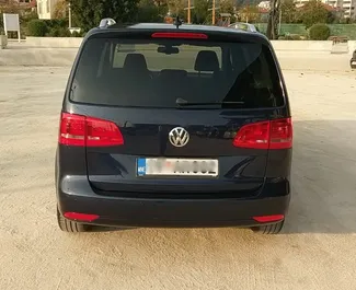 Vermietung Volkswagen Touran. Komfort, Minivan Fahrzeug zur Miete in Montenegro ✓ Kaution Einzahlung von 400 EUR ✓ Versicherungsoptionen KFZ-HV, TKV, VKV Plus, VKV Komplett, Diebstahlschutz, Ausland.