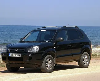 Frontansicht eines Mietwagens Hyundai Tucson auf Kreta, Griechenland ✓ Auto Nr.1131. ✓ Schaltgetriebe TM ✓ 1 Bewertungen.