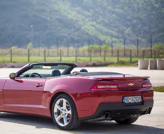 Benzin 3,6L Motor von Chevrolet Camaro Cabrio 2015 zur Miete in Budva.