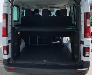 Renault Trafic 2017 mit Antriebssystem Frontantrieb, verfügbar auf Kreta.