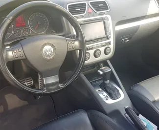 Vermietung Volkswagen Eos. Komfort, Cabrio Fahrzeug zur Miete in Montenegro ✓ Kaution Keine Kaution ✓ Versicherungsoptionen KFZ-HV, TKV, VKV Plus, Insassen, Diebstahlschutz, Ausland.