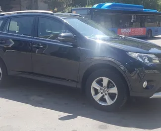 Frontansicht eines Mietwagens Toyota Rav4 in Tiflis, Georgien ✓ Auto Nr.1350. ✓ Automatisch TM ✓ 0 Bewertungen.