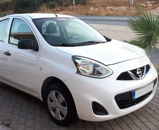 Frontansicht eines Mietwagens Nissan Micra auf Rhodos, Griechenland ✓ Auto Nr.1497. ✓ Automatisch TM ✓ 0 Bewertungen.