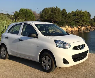 Frontansicht eines Mietwagens Nissan Micra auf Kreta, Griechenland ✓ Auto Nr.1788. ✓ Automatisch TM ✓ 0 Bewertungen.