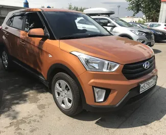 Frontansicht eines Mietwagens Hyundai Creta am Flughafen Simferopol, Krim ✓ Auto Nr.1819. ✓ Automatisch TM ✓ 0 Bewertungen.