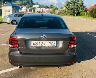 Mietwagen Volkswagen Polo Sedan 2018 in Russland, mit Benzin-Kraftstoff und 106 PS ➤ Ab 2300 RUB pro Tag.