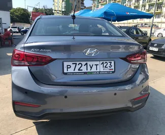 Mietwagen Hyundai Solaris 2018 in Russland, mit Benzin-Kraftstoff und 123 PS ➤ Ab 2400 RUB pro Tag.