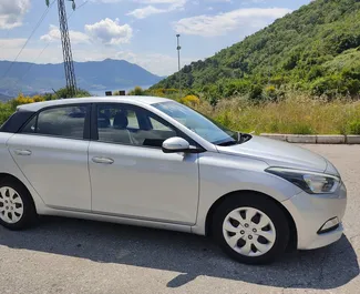 Mietwagen Hyundai i20 2015 in Montenegro, mit Benzin-Kraftstoff und 74 PS ➤ Ab 24 EUR pro Tag.
