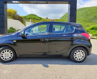 Benzin 1,4L Motor von Hyundai i20 2011 zur Miete in Budva.