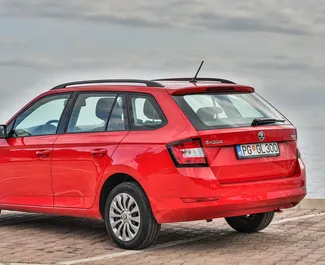 Mietwagen Skoda Fabia Combi 2019 in Montenegro, mit Benzin-Kraftstoff und 110 PS ➤ Ab 25 EUR pro Tag.