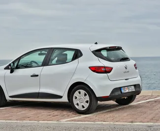 Mietwagen Renault Clio 4 2015 in Montenegro, mit Diesel-Kraftstoff und 80 PS ➤ Ab 20 EUR pro Tag.