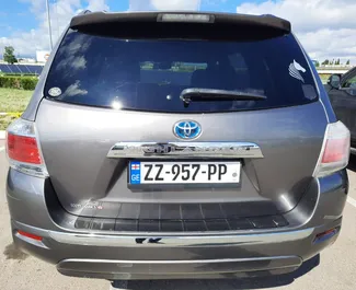 Mietwagen Toyota Highlander 2012 in Georgien, mit Hybride-Kraftstoff und 209 PS ➤ Ab 160 GEL pro Tag.