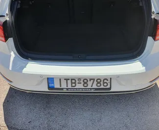 Volkswagen Golf 7 2019 zur Miete verfügbar auf Kreta, mit Kilometerbegrenzung unbegrenzte.