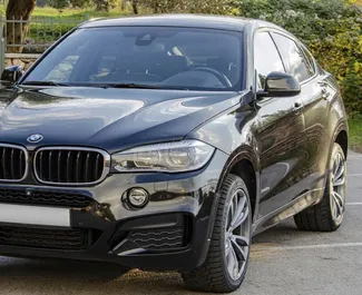 Frontansicht eines Mietwagens BMW X6 in Becici, Montenegro ✓ Auto Nr.2492. ✓ Automatisch TM ✓ 0 Bewertungen.