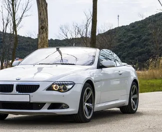 Frontansicht eines Mietwagens BMW 6-series Cabrio in Becici, Montenegro ✓ Auto Nr.2474. ✓ Automatisch TM ✓ 1 Bewertungen.