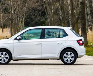 Autovermietung Skoda Fabia Nr.2464 Schaltgetriebe in Becici, ausgestattet mit einem 1,0L Motor ➤ Von Ivan in Montenegro.