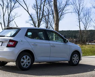 Mietwagen Skoda Fabia 2018 in Montenegro, mit Benzin-Kraftstoff und 108 PS ➤ Ab 43 EUR pro Tag.