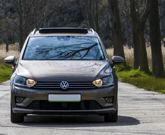 Autovermietung Volkswagen Golf Sportsvan Nr.2469 Automatisch in Becici, ausgestattet mit einem 2,0L Motor ➤ Von Ivan in Montenegro.