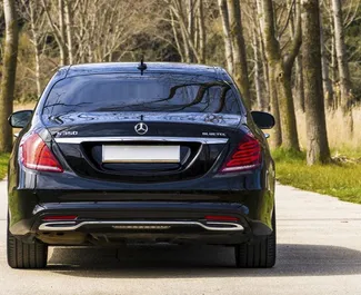Vermietung Mercedes-Benz S-Class. Premium, Luxus Fahrzeug zur Miete in Montenegro ✓ Kaution Einzahlung von 500 EUR ✓ Versicherungsoptionen KFZ-HV, Insassen, Diebstahlschutz.