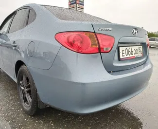 Hyundai Elantra 2015 zur Miete verfügbar in Simferopol, mit Kilometerbegrenzung unbegrenzte.