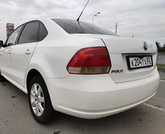 Benzin 1,6L Motor von Volkswagen Polo Sedan 2021 zur Miete in Simferopol.