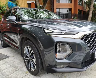 Frontansicht eines Mietwagens Hyundai Santa Fe in Simferopol, Krim ✓ Auto Nr.3073. ✓ Automatisch TM ✓ 0 Bewertungen.