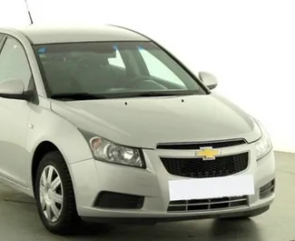 Frontansicht eines Mietwagens Chevrolet Cruze in Kertsch, Krim ✓ Auto Nr.2743. ✓ Automatisch TM ✓ 0 Bewertungen.