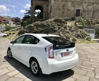 Autovermietung Toyota Prius Nr.3159 Automatisch in Tiflis, ausgestattet mit einem 1,8L Motor ➤ Von Giorgi in Georgien.