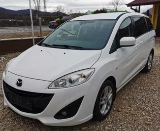 Frontansicht eines Mietwagens Mazda 5 am Flughafen Burgas, Bulgarien ✓ Auto Nr.2872. ✓ Automatisch TM ✓ 0 Bewertungen.