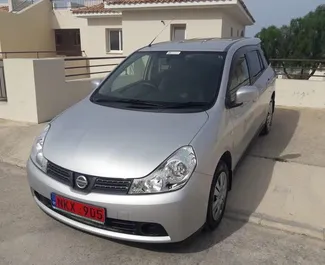 Frontansicht eines Mietwagens Nissan Wingroad in Paphos, Zypern ✓ Auto Nr.3173. ✓ Automatisch TM ✓ 0 Bewertungen.