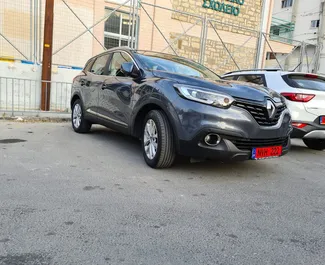 Frontansicht eines Mietwagens Renault Kadjar in Limassol, Zypern ✓ Auto Nr.3317. ✓ Automatisch TM ✓ 0 Bewertungen.