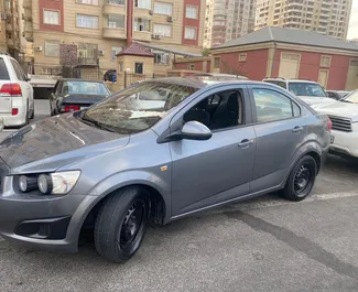 Benzin 1,4L Motor von Chevrolet Aveo 2015 zur Miete in Baku.