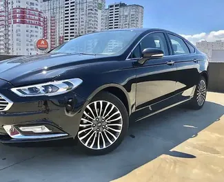 Frontansicht eines Mietwagens Ford Fusion Sedan in Baku, Aserbaidschan ✓ Auto Nr.3581. ✓ Automatisch TM ✓ 0 Bewertungen.