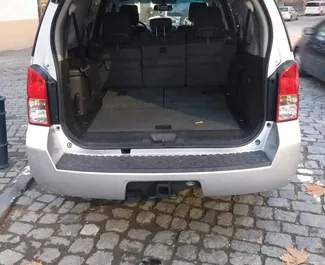 Vermietung Nissan Pathfinder. Komfort, Premium, SUV, Crossover Fahrzeug zur Miete in Georgien ✓ Kaution Keine Kaution ✓ Versicherungsoptionen KFZ-HV, TKV, VKV Plus, Insassen, Diebstahlschutz.