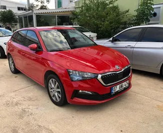 Frontansicht eines Mietwagens Skoda Scala am Flughafen Antalya, Türkei ✓ Auto Nr.3812. ✓ Automatisch TM ✓ 5 Bewertungen.