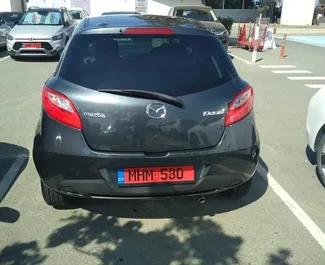 Benzin 1,2L Motor von Mazda Demio 2012 zur Miete in Larnaca.