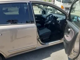 Autovermietung Nissan Note Nr.828 Automatisch in Larnaca, ausgestattet mit einem 1,4L Motor ➤ Von Panik auf Zypern.