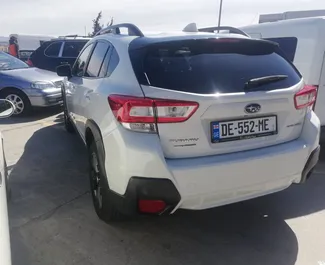 Benzin 2,0L Motor von Subaru Crosstrek 2018 zur Miete in Tiflis.