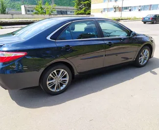 Mietwagen Toyota Camry 2017 in Georgien, mit Benzin-Kraftstoff und 205 PS ➤ Ab 120 GEL pro Tag.