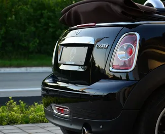 Benzin 1,6L Motor von Mini Cooper Cabrio 2012 zur Miete in Budva.