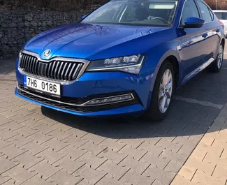 Mieten Sie ein Skoda Superb in Prag Tschechische Republik