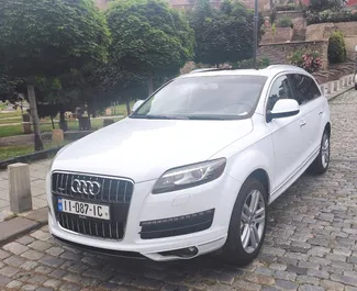 Frontansicht eines Mietwagens Audi Q7 in Tiflis, Georgien ✓ Auto Nr.4293. ✓ Automatisch TM ✓ 1 Bewertungen.