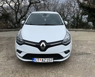 Autovermietung Renault Clio 4 Nr.4278 Schaltgetriebe in Becici, ausgestattet mit einem 1,5L Motor ➤ Von Filip in Montenegro.