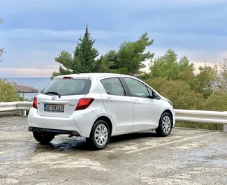 Autovermietung Toyota Yaris Nr.4386 Automatisch in Budva, ausgestattet mit einem 1,3L Motor ➤ Von Luka in Montenegro.